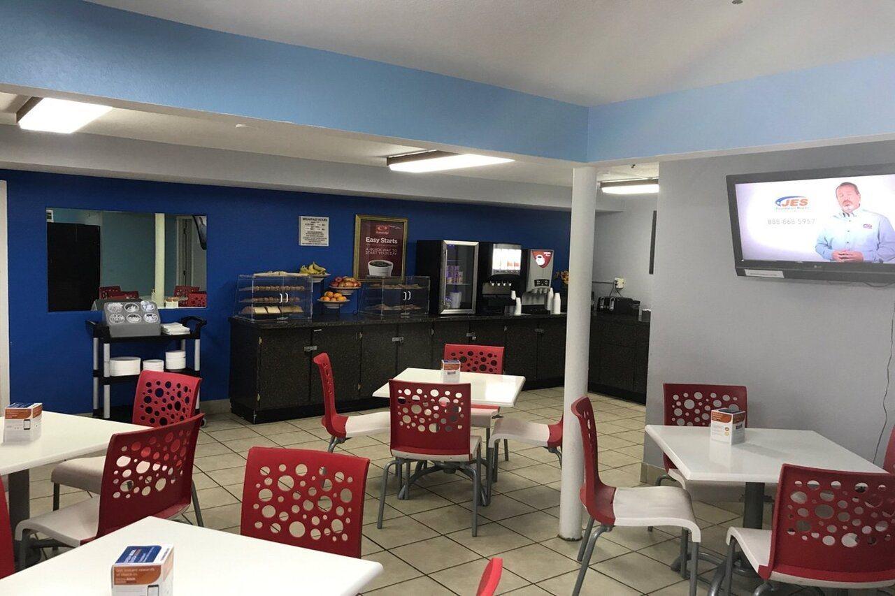 Econo Lodge Inn&Suites I-64&US 13 Virginia Beach Extérieur photo