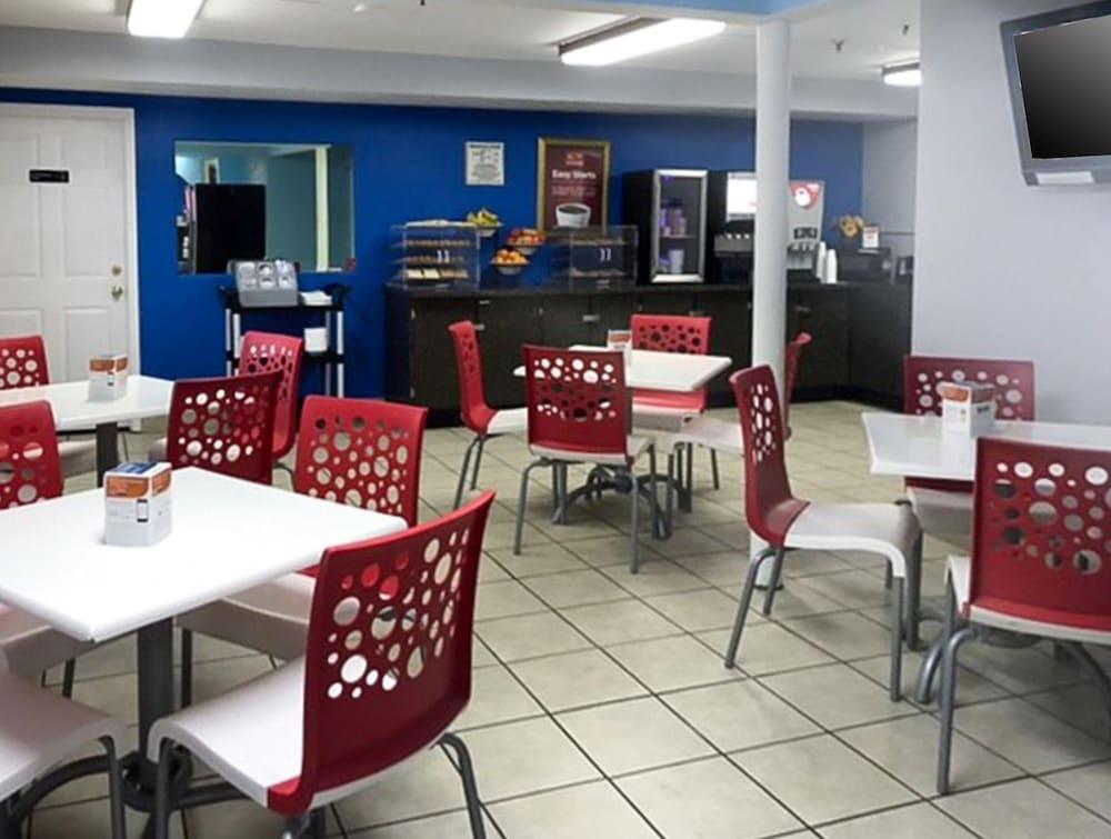 Econo Lodge Inn&Suites I-64&US 13 Virginia Beach Extérieur photo