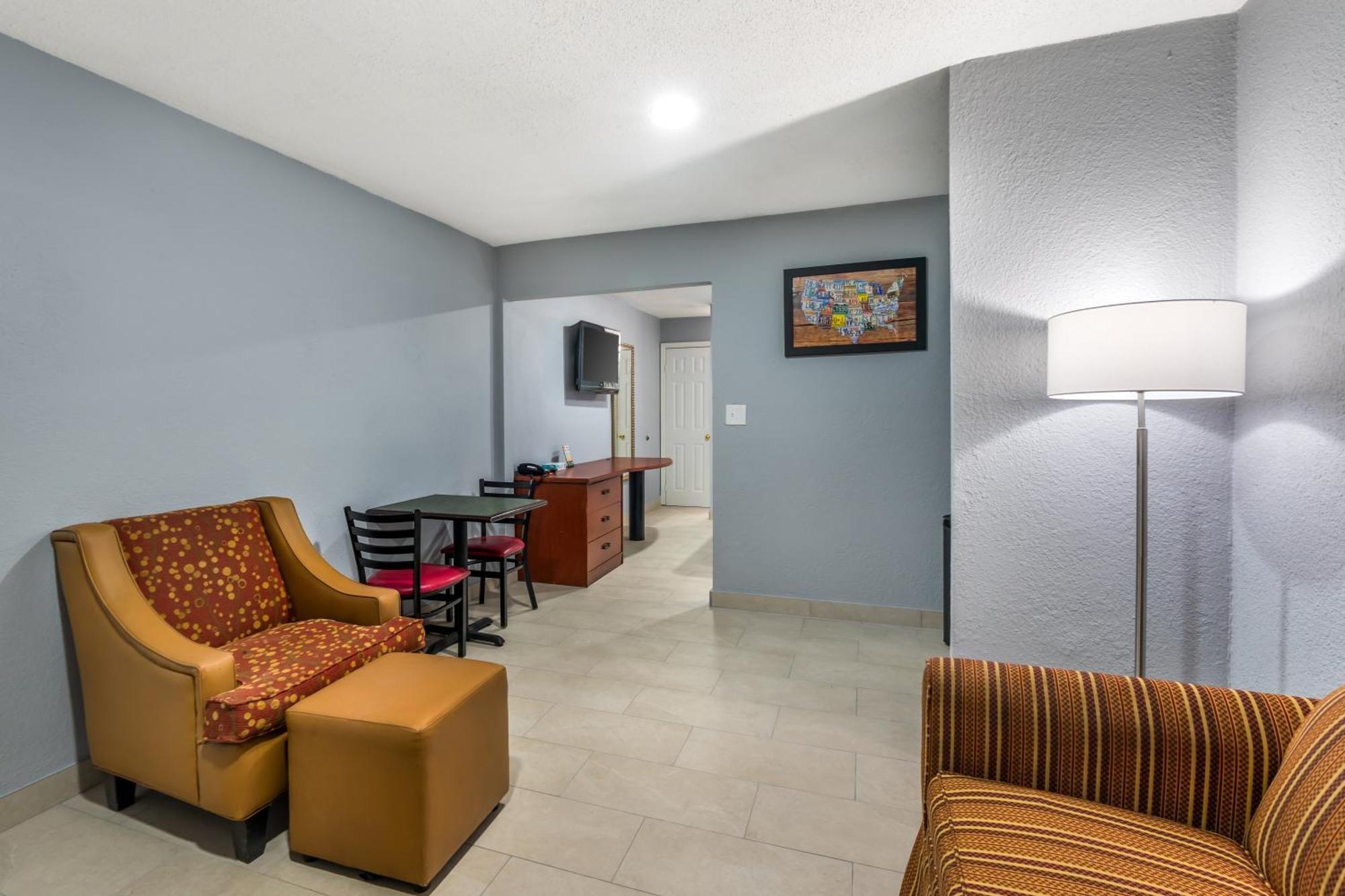 Econo Lodge Inn&Suites I-64&US 13 Virginia Beach Extérieur photo