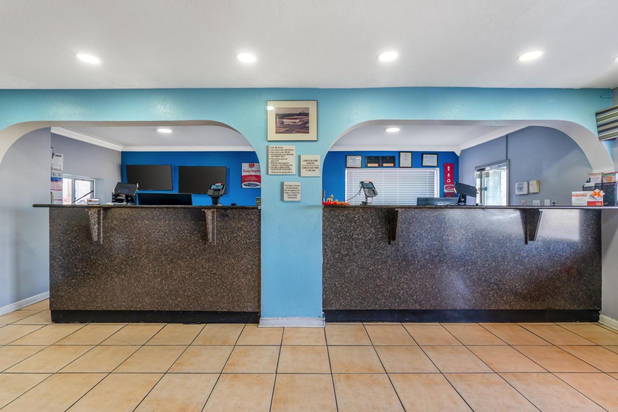 Econo Lodge Inn&Suites I-64&US 13 Virginia Beach Extérieur photo